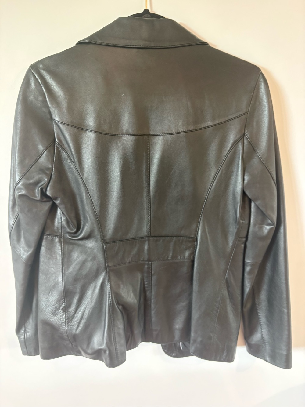 Classic Black Genuine Leather Women's Blazer Jacket - Picture 4 of 10